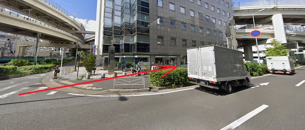 ライザップゴルフ横浜東口店 国道1号線を進む