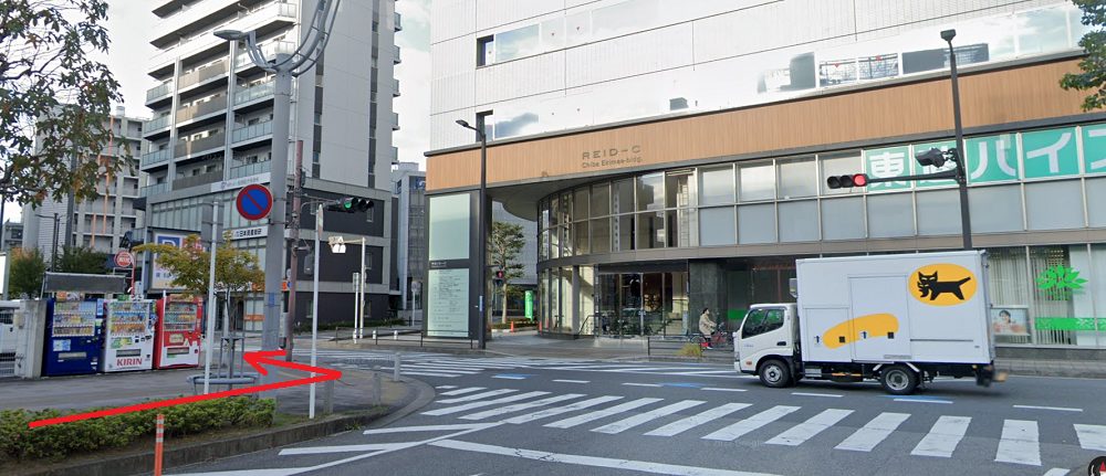 ライザップゴルフ千葉店 千葉信用金庫前