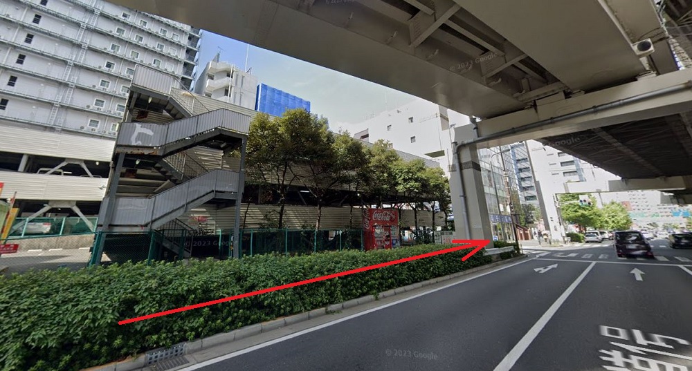 ライザップゴルフ横浜東口店 国道1号線をさらに進む