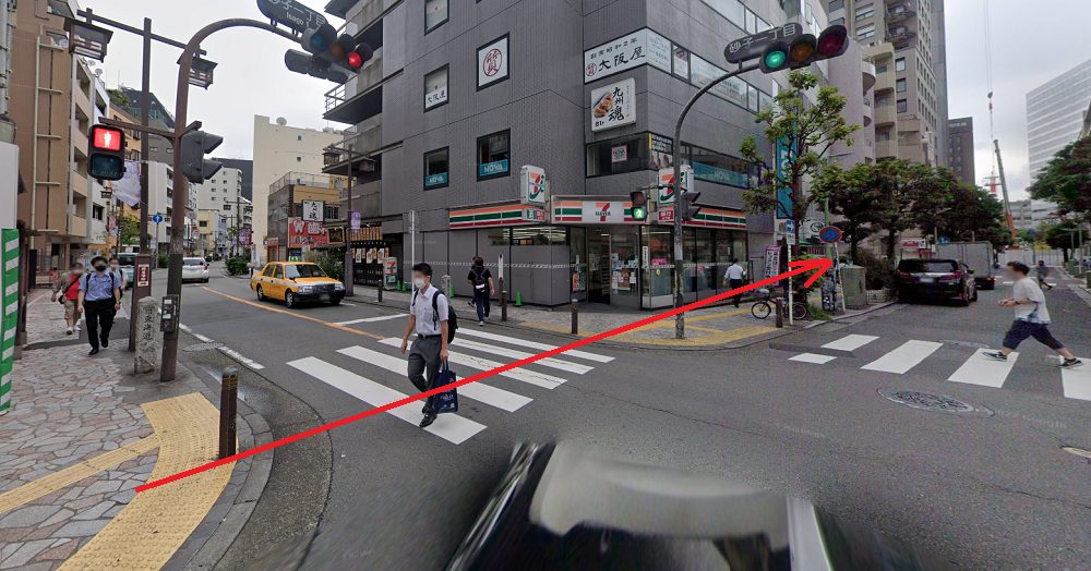 ライザップゴルフ川崎店 二つ目の交差点 セブンイレブン