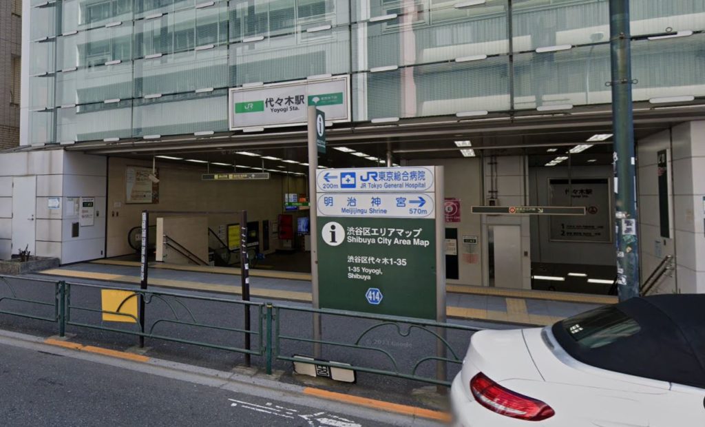 ライザップゴルフ新宿南口店 代々木駅北口より徒歩1分