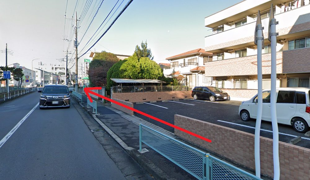 ライザップゴルフ南越谷店 舗道を直進