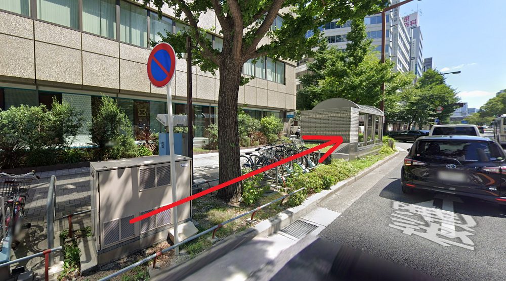 ライザップゴルフ名古屋駅前店 さらに歩道を進む