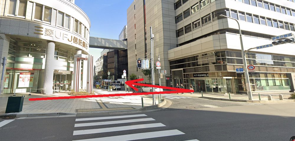 ライザップゴルフ神戸店 三菱UFJ信託銀行